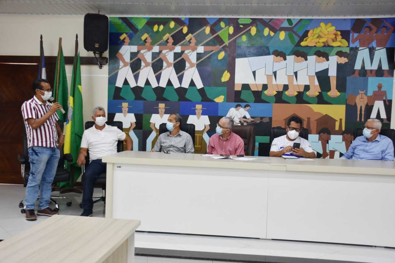 Camacã: Secretário do Estado Josias Gomes visita Camacã e assina convênios com o CIMA